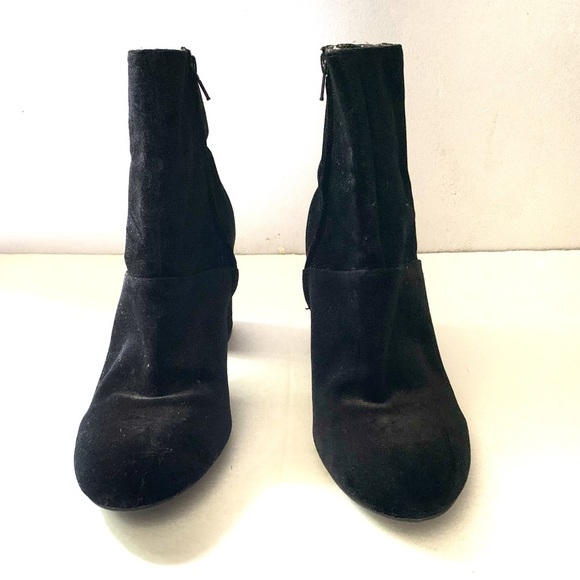 Americans Eagle Outfitters Black Velvet Ankle Booties Ladies Size 8 - Picture 3 of 8